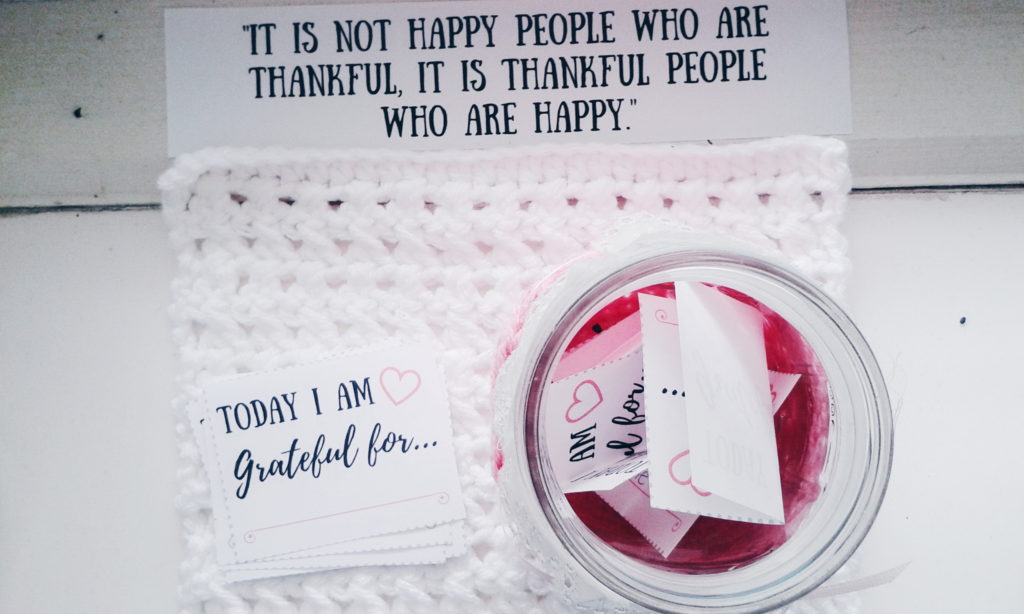 Gratitude is such a simple concept but it can transform your life. Here's how I practice daily gratitude with a gratitude jar - plus a free printable!
